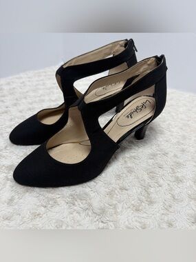 Life Stride Black T-Strap Mid Heel Dress Pumps